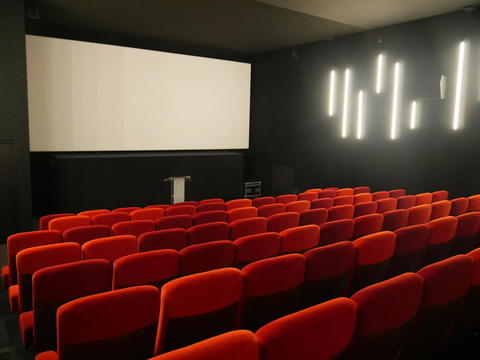 Cinéma Le Cap : 2 salles équipées et climatisées