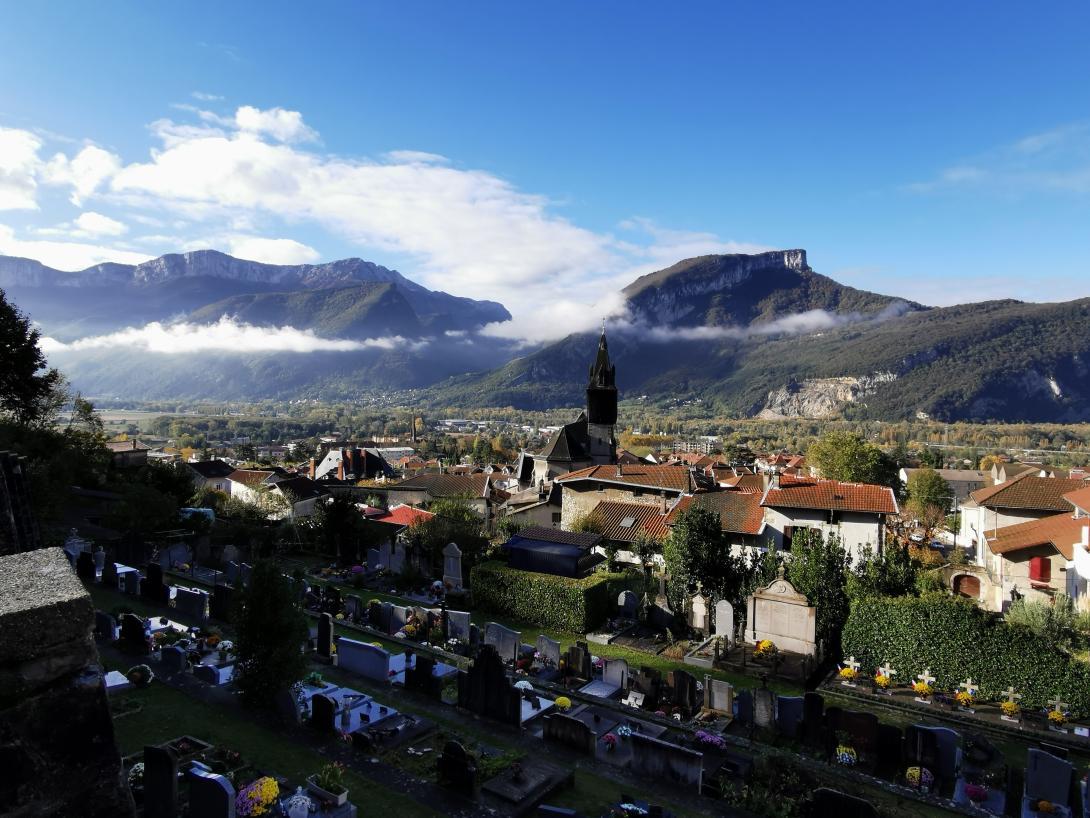 Voreppe / Vieux bourg depuis le haut du cimetière